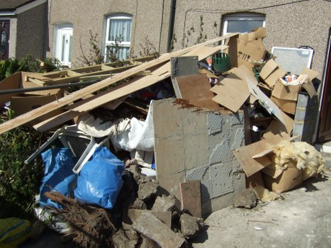 Residential and commercial waste clearance services in action